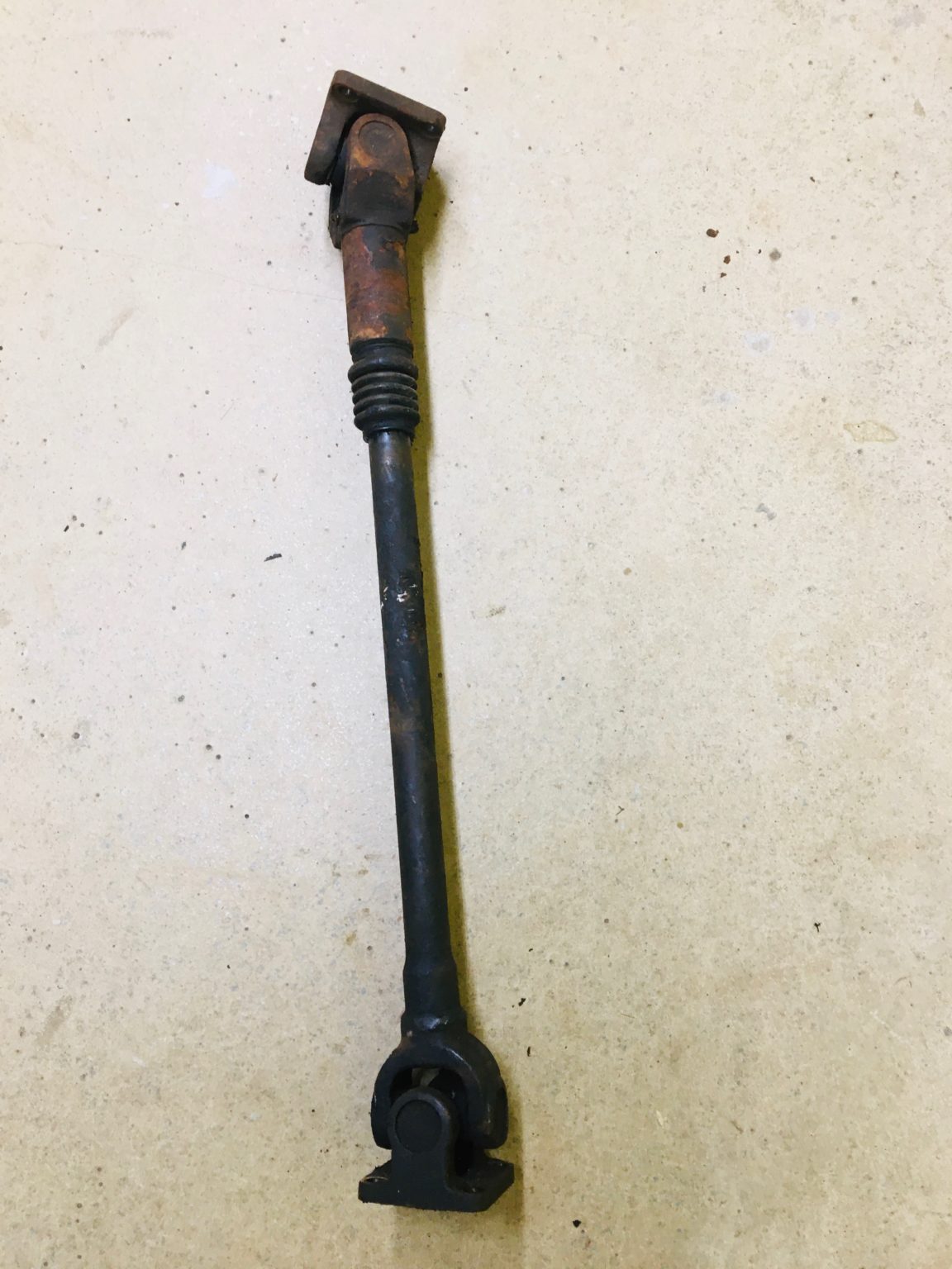 Suzuki LJ 10-20-50 & 80 Drive shaft propellor rear used , to connect ...